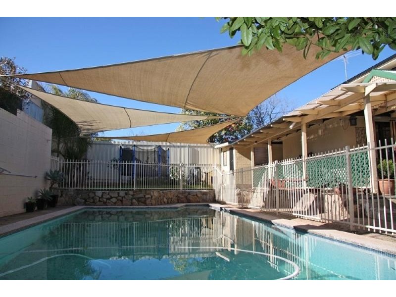 1 Gondola Grove, Para Hills SA 5096