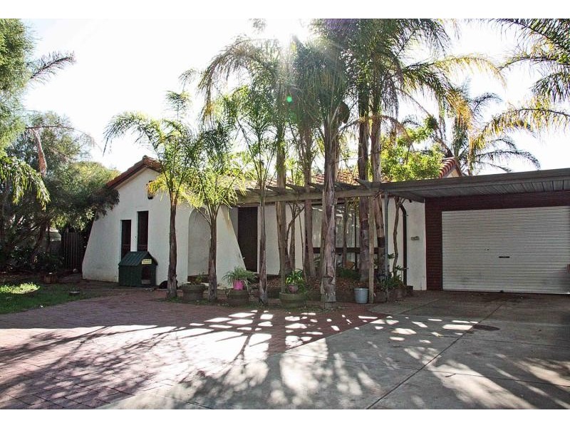 5 Linda Close, Paralowie SA 5108