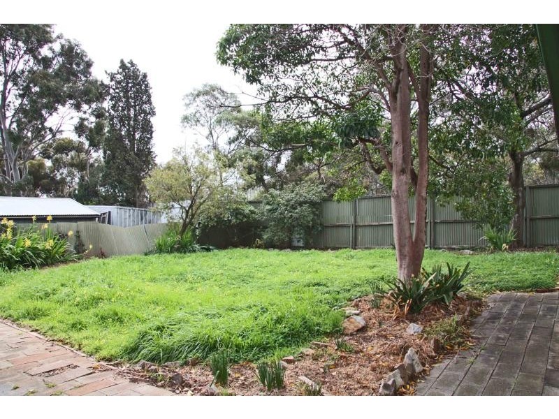 18 Somerset Grove, Para Hills SA 5096