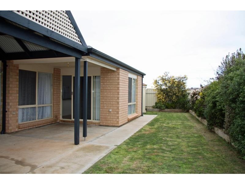 10 Hastings Avenue, Burton SA 5110