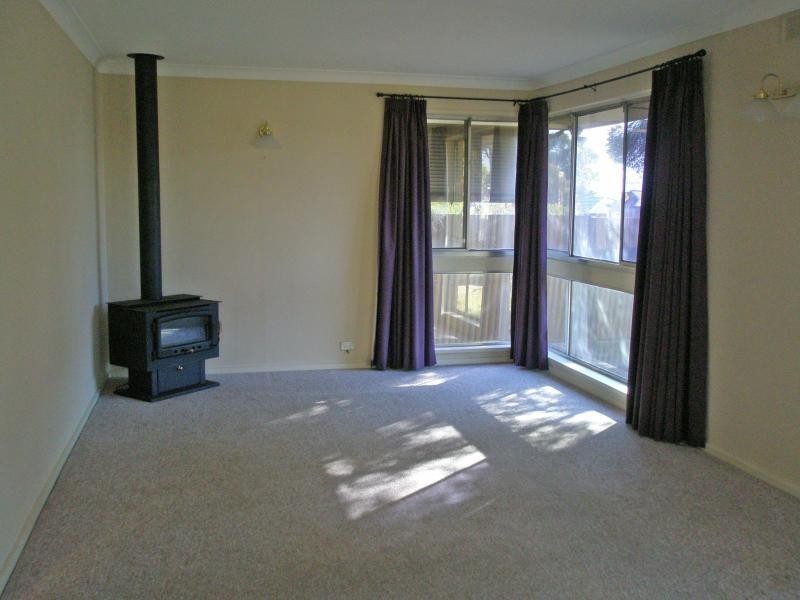 31 Warren Road, Para Hills West SA 5096