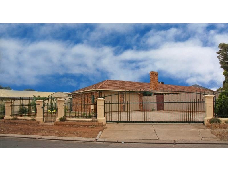43 Barton Crescent, Burton SA 5110