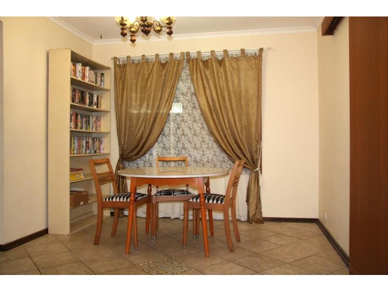 43 Barton Crescent, Burton SA 5110