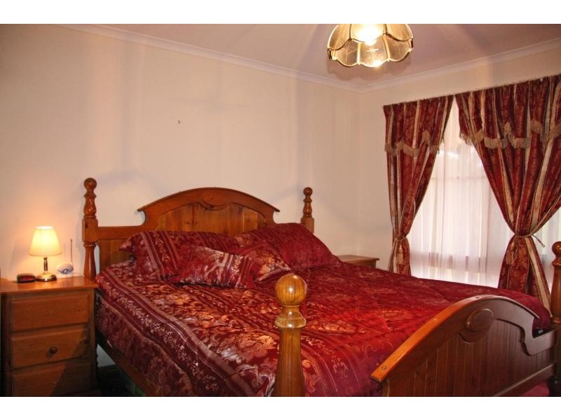 43 Barton Crescent, Burton SA 5110