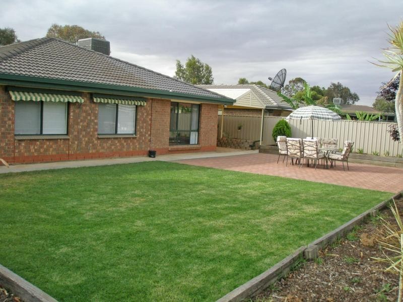 1 Riva Court, Paralowie SA 5108