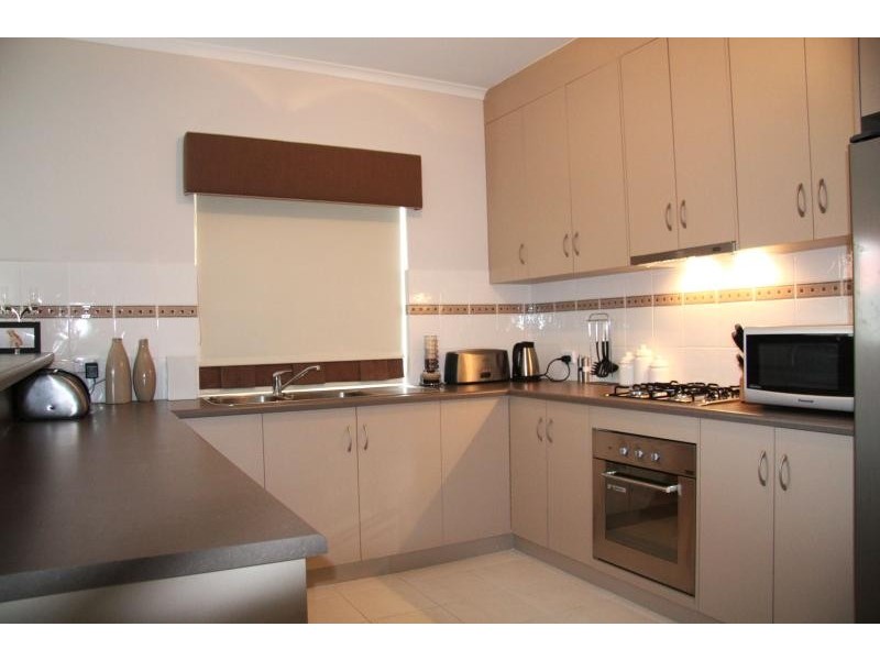 106 Shoalhaven Circuit, Mawson Lakes SA 5095