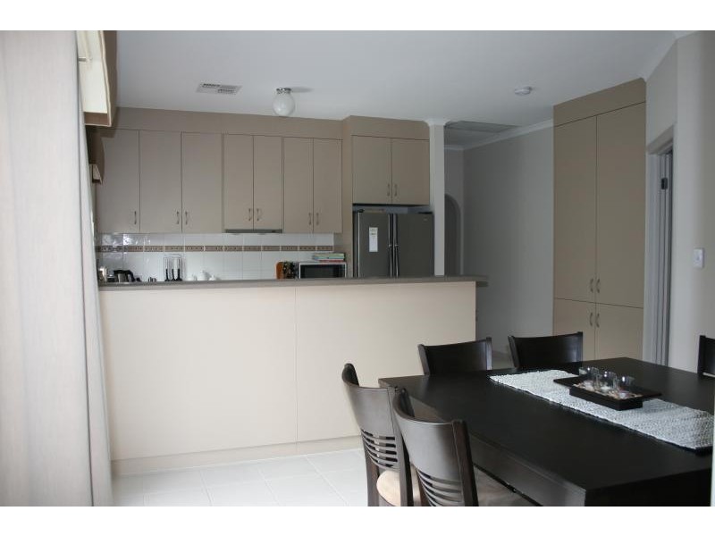 106 Shoalhaven Circuit, Mawson Lakes SA 5095