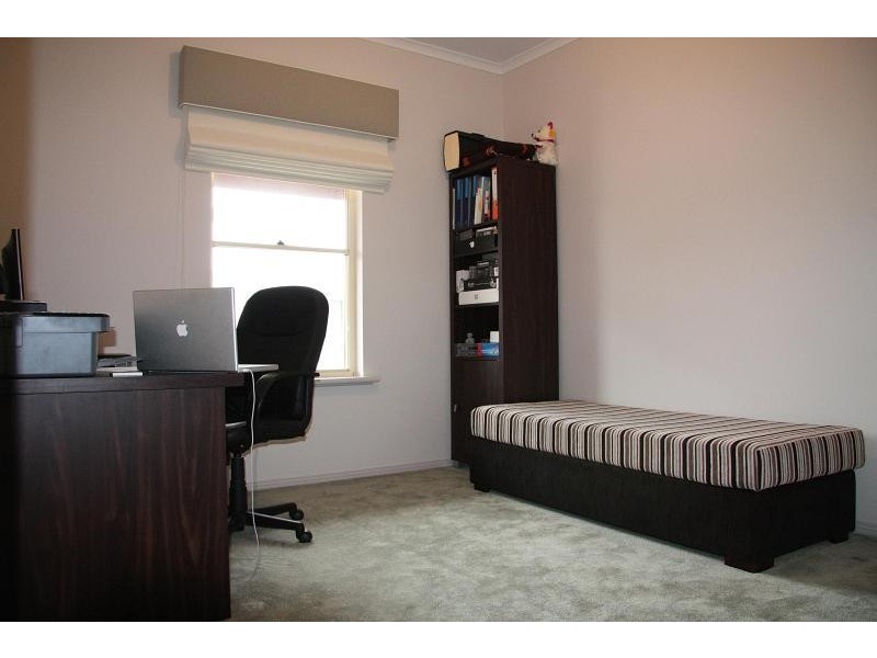 106 Shoalhaven Circuit, Mawson Lakes SA 5095