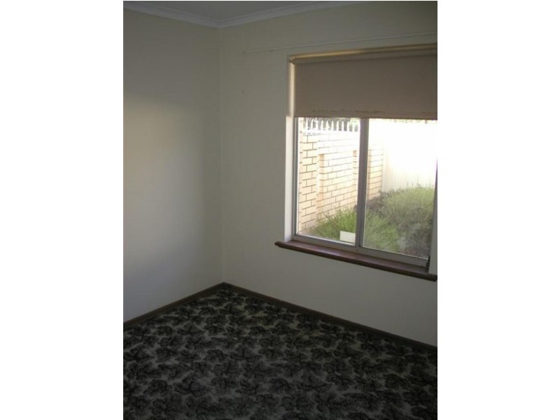 Unit 1/30 Shepherdson Road, Parafield Gardens SA 5107