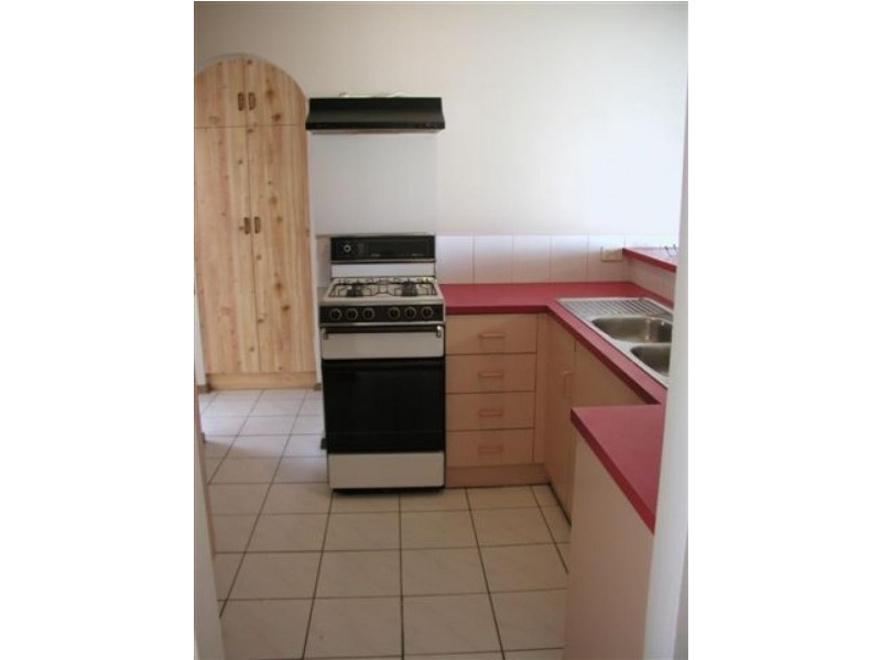 30 Barton Cres, Burton SA 5110