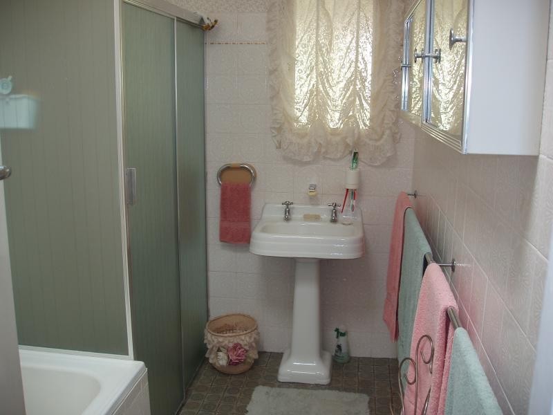 12 Woodfalls Road, Elizabeth Vale SA 5112