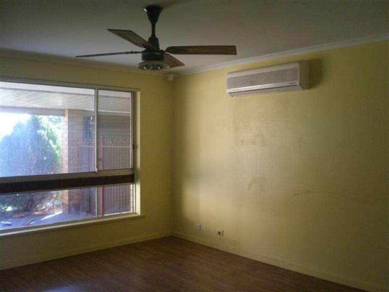 28 Quondong Avenue, Parafield Gardens SA 5107