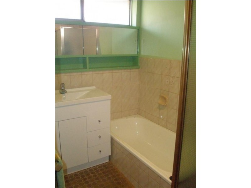 28 Quondong Avenue, Parafield Gardens SA 5107