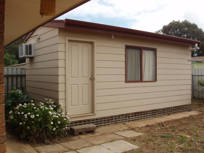 43 Lyndon Road, Paralowie SA 5108