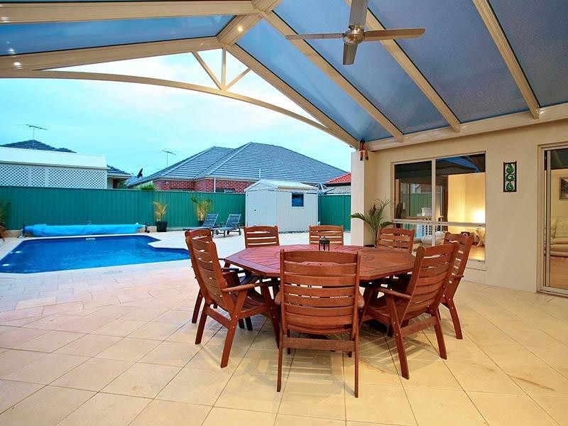 33 Lomond Circuit, Mawson Lakes SA 5095