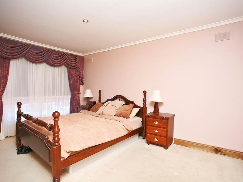 9 Kiekebusch Road, Gulfview Heights SA 5096