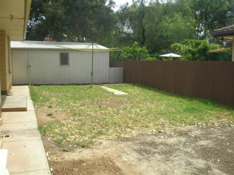 2 Sandown Avenue, Paralowie SA 5108