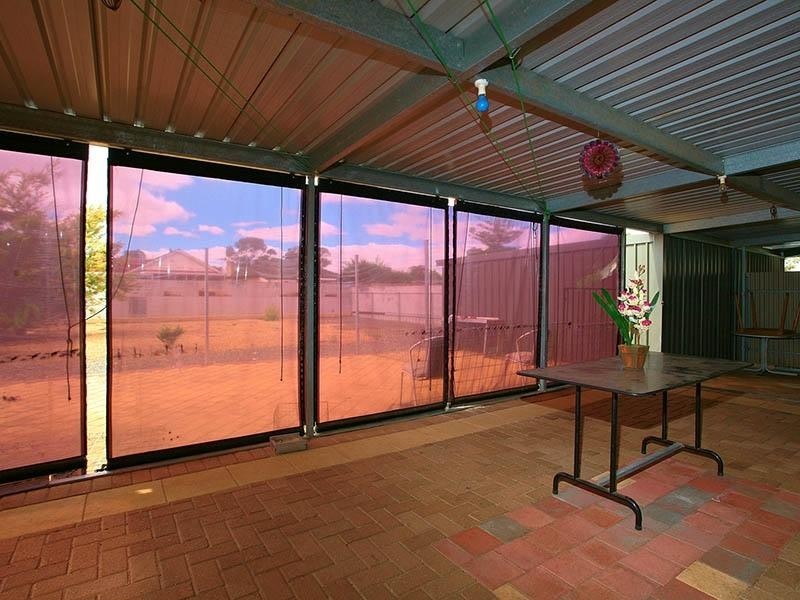 196 Woodford Road, Elizabeth North SA 5113