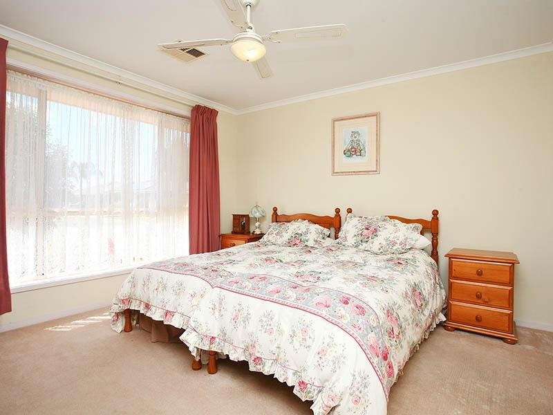 13 Sharrad Court, Andrews Farm SA 5114