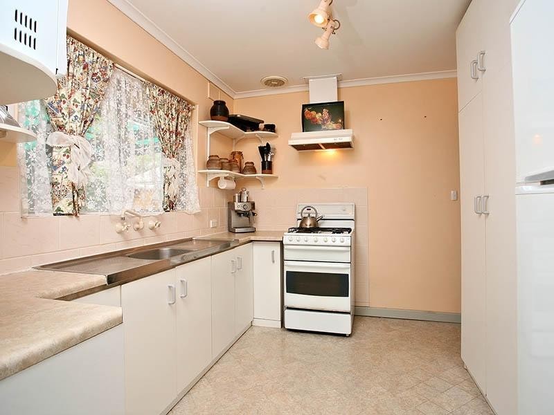 2 Galway Crescent, Salisbury Downs SA 5108