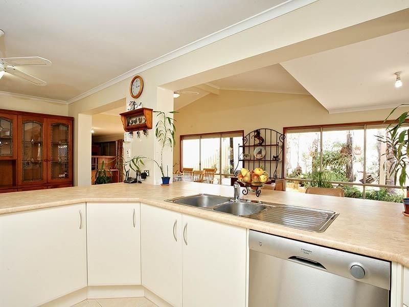 13 Alabar Crescent, Globe Derby Park SA 5110