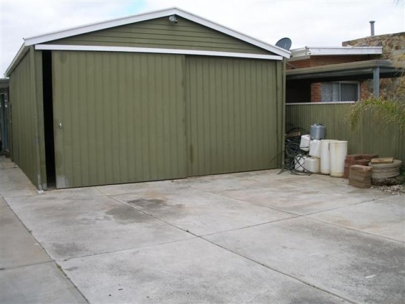 4 Jennifer Terrace, Parafield Gardens SA 5107