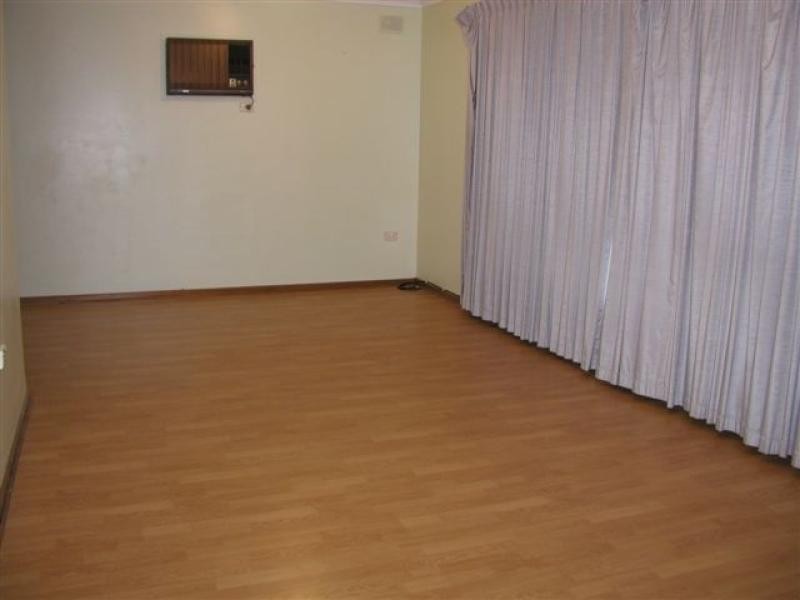 1 Debra Crescent, Salisbury East SA 5109