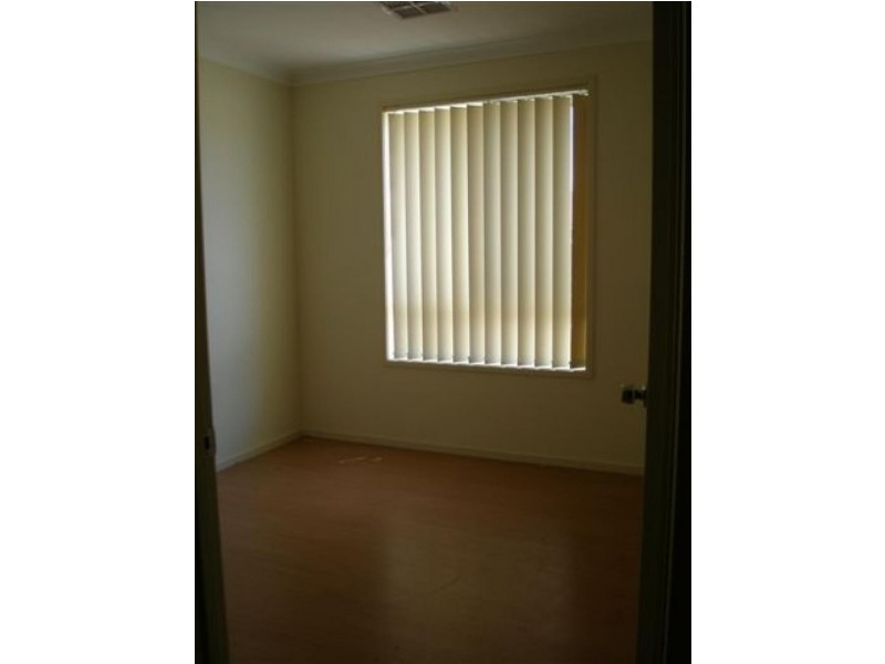 27 Mossman Street, Mawson Lakes SA 5095