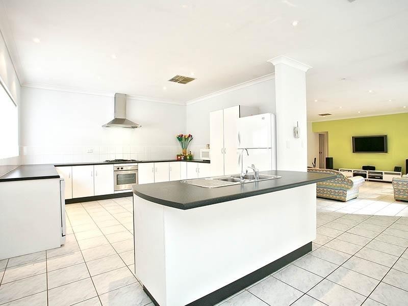 1 Burstall Court, Parafield Gardens SA 5107