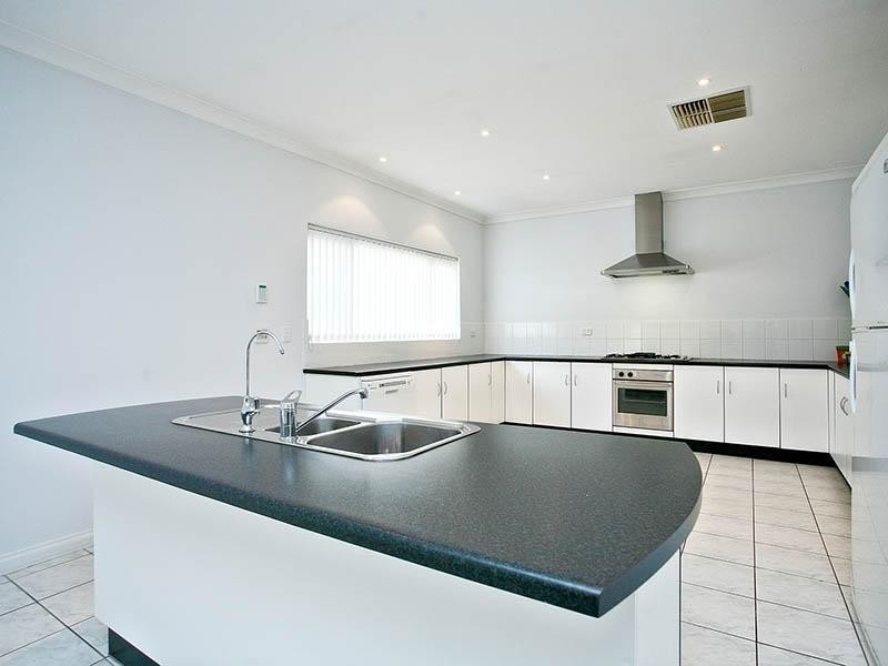 1 Burstall Court, Parafield Gardens SA 5107