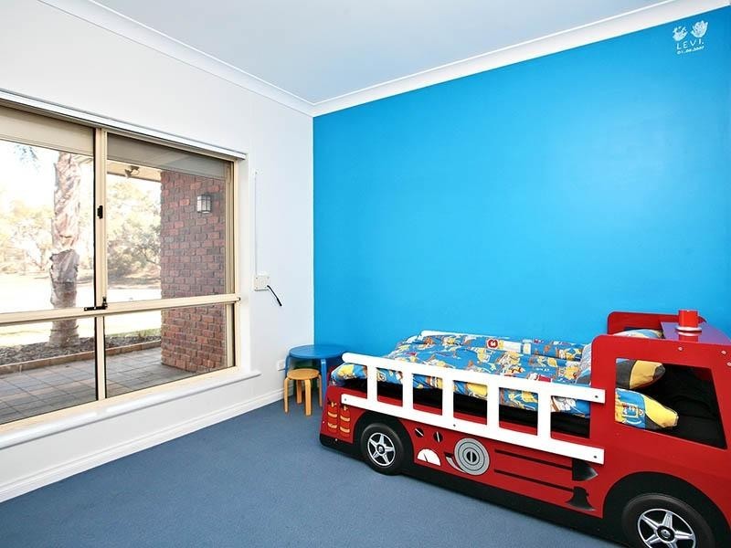 1 Burstall Court, Parafield Gardens SA 5107