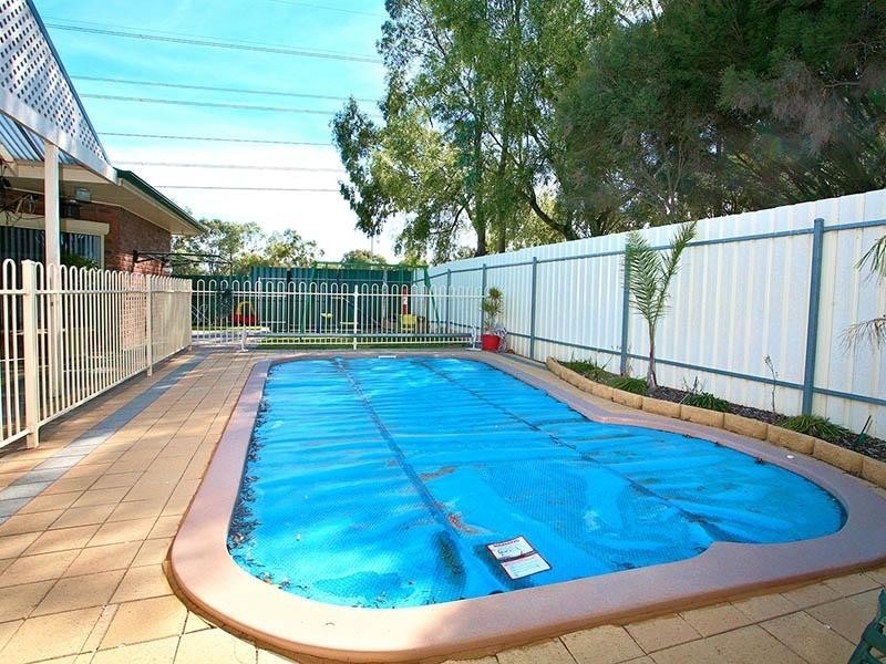 1 Burstall Court, Parafield Gardens SA 5107