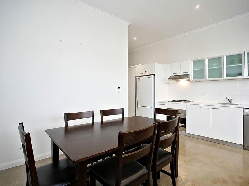 9 Mackenzie Circuit, Mawson Lakes SA 5095