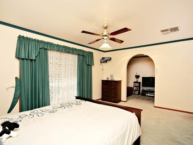 10 Rockley Court, Hillbank SA 5112