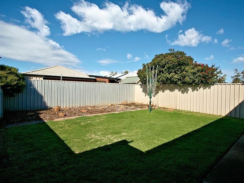 2 Merlot Court, Burton SA 5110