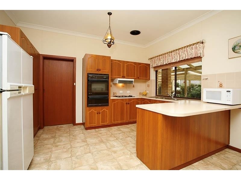 76 Daniel Avenue, Globe Derby Park SA 5110