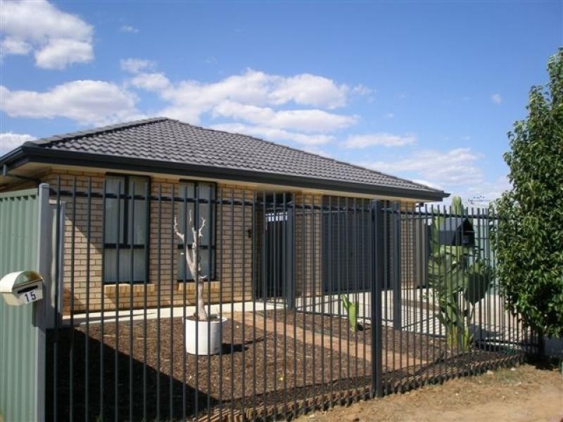 17 Orange Parade, Munno Para West SA 5115
