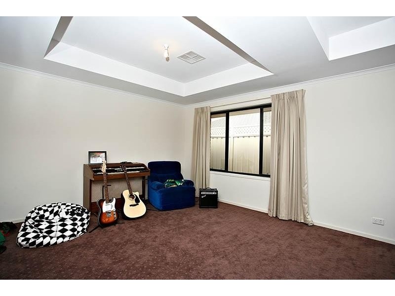 43 Amberwell Terrace, Burton SA 5110