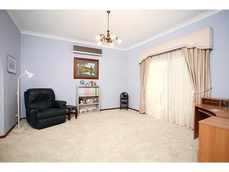 76 Daniel Avenue, Globe Derby Park SA 5110