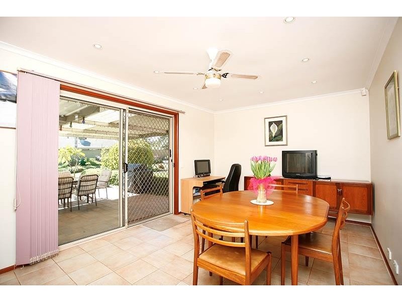 11 Brisbane Drive, Salisbury Heights SA 5109