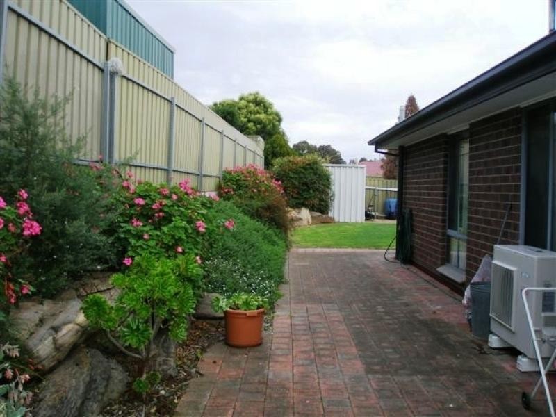 8 Penarth Court, Hillbank SA 5112