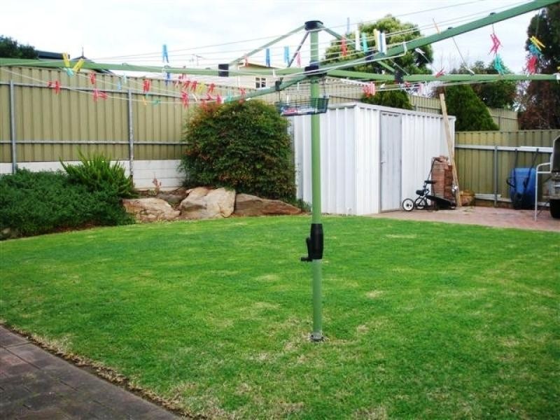 8 Penarth Court, Hillbank SA 5112