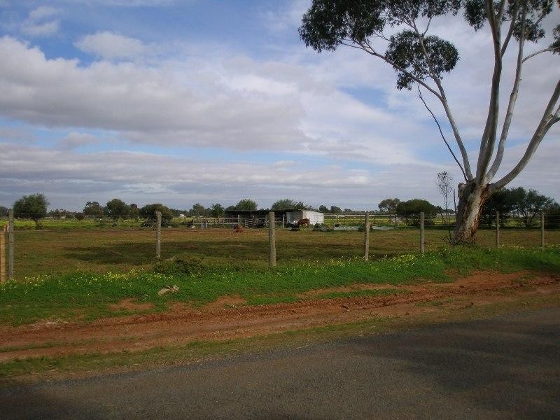 7 Wyatt Road, Direk SA 5110