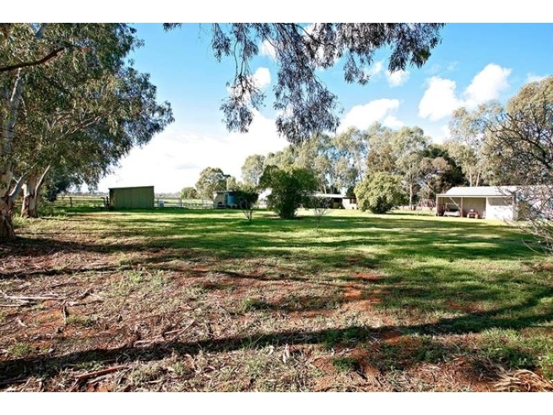 7 Wyatt Road, Direk SA 5110