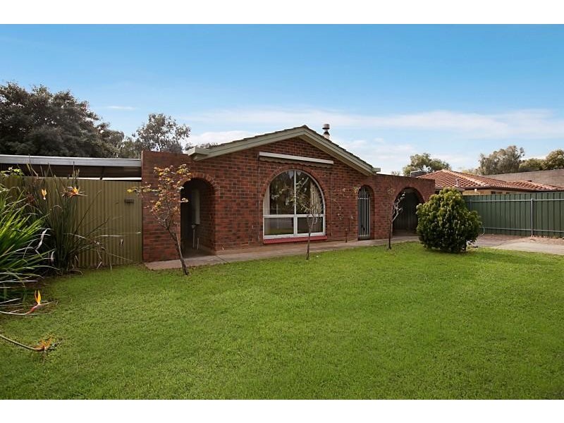 11 Kalimna Crescent, Paralowie SA 5108