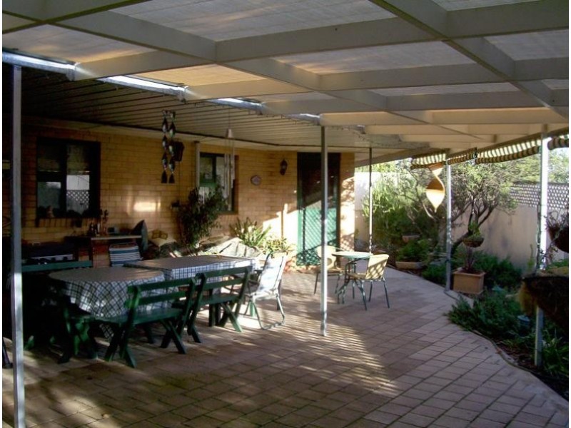 16 Symonds Street, Pinnaroo SA 5304