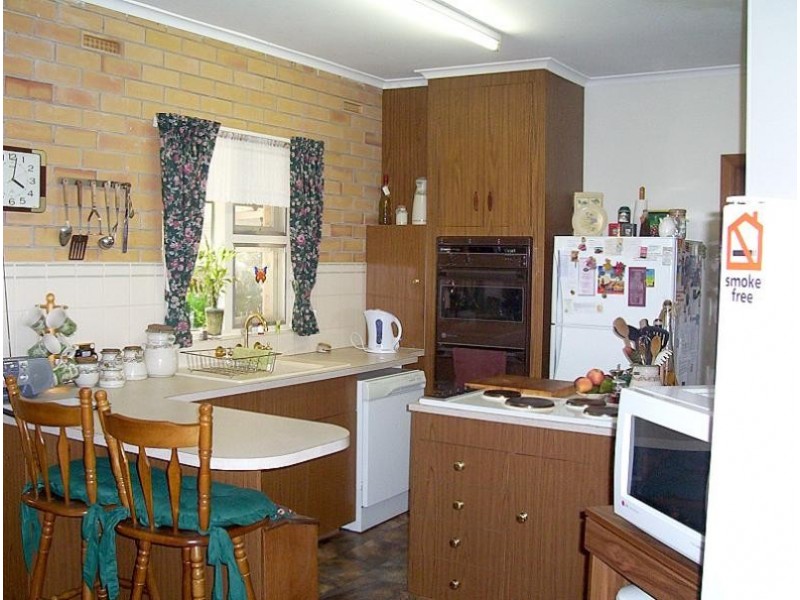 16 Symonds Street, Pinnaroo SA 5304