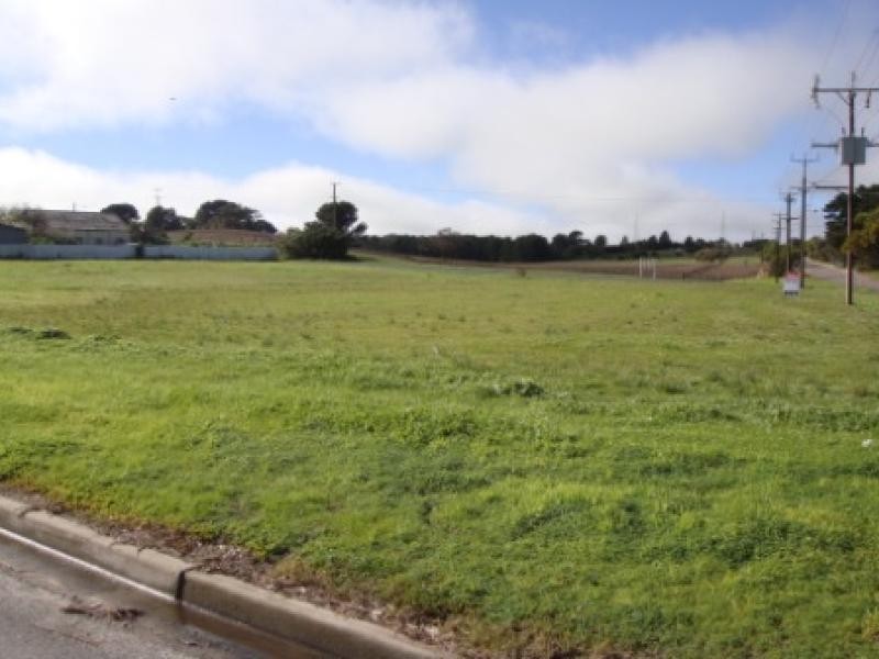 22 Edward Street, Meningie SA 5264