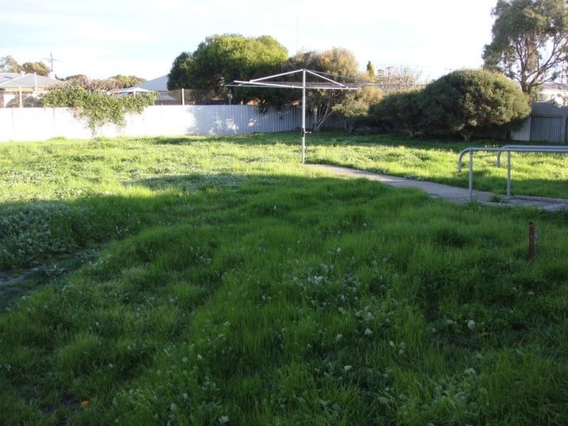 15 Faulkner Street, Meningie SA 5264