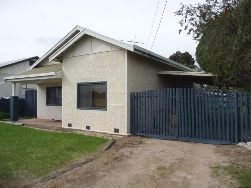 27 Webb Street, Tailem Bend SA 5260